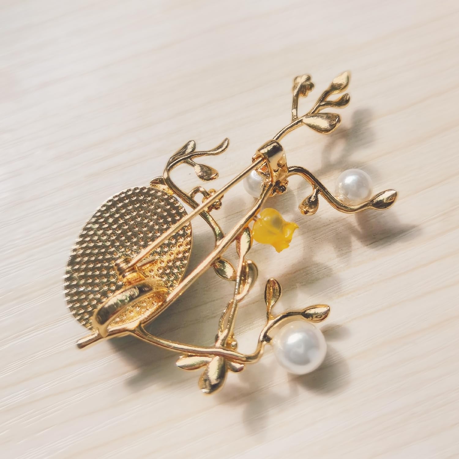 Brooches for Women with Crystal, Pink Flower, Rhinestone Brooches Pins Elegant Jewelry Blossom Fashionable Gifts Ladies Bouquet Brooches Pin for Birthday, Party, New Year, Wedding