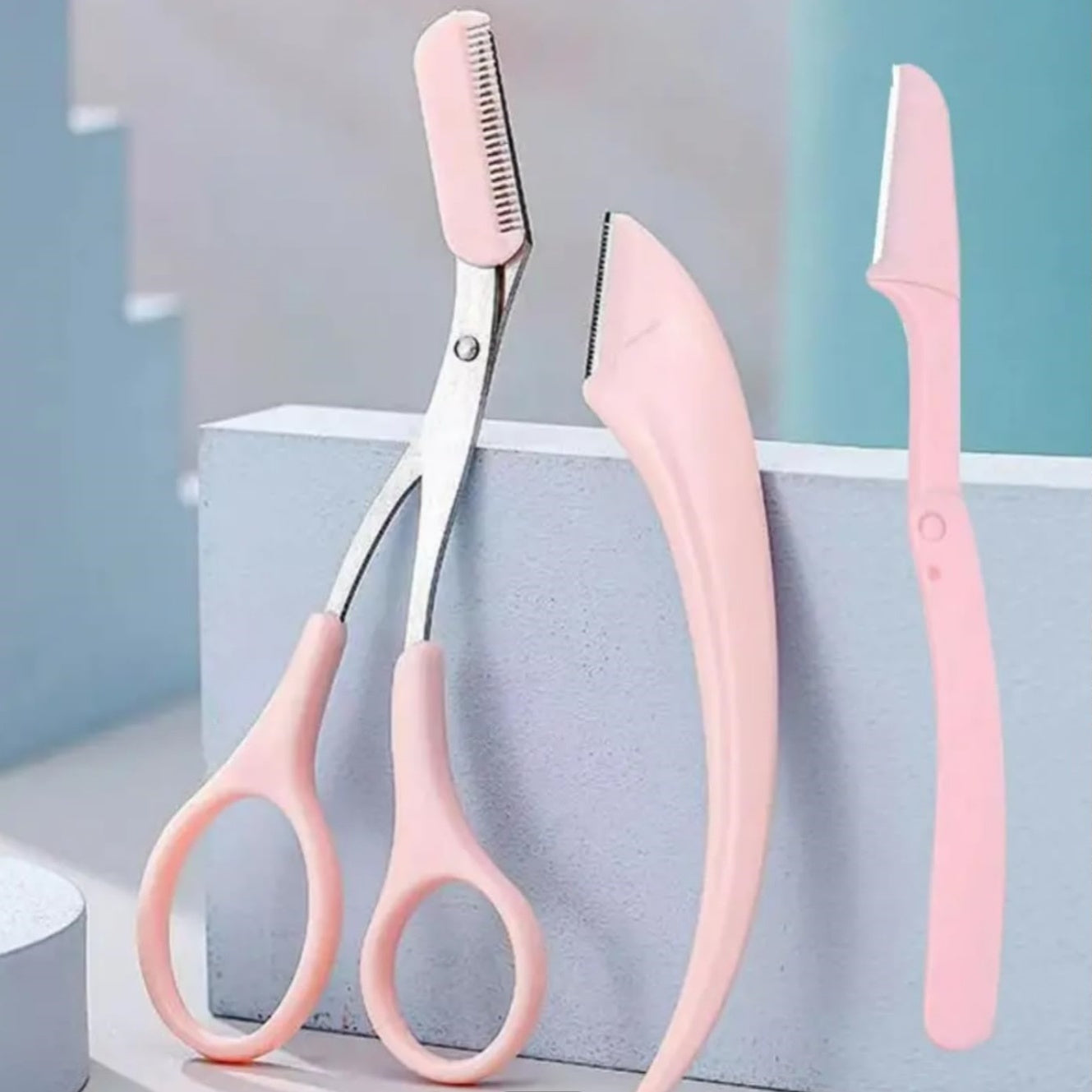 2 crescent shaped eyebrow trimmers+1 pink eyebrow trimmer, pink eyebrow trimmer scissors with built-in comb, stainless steel material, precise grooming tool, creating perfect eyebrows