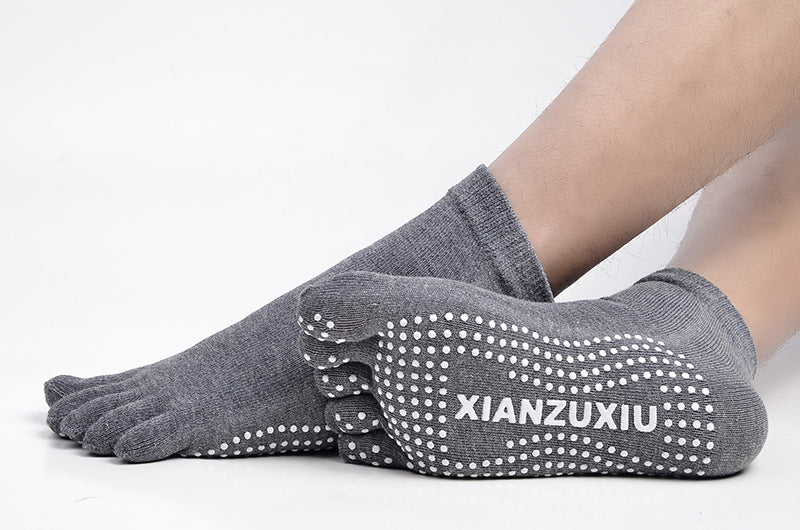Men Pilates Socks Wholesale Cotton Breathable Non-Slip Massage Yoga Socks Cotton YOGA Sports Five-finger Socks 5 toe socks