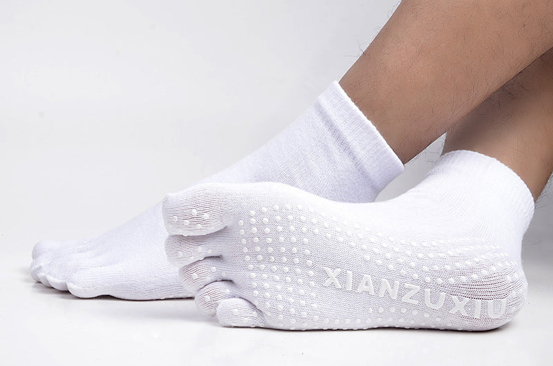 Men Pilates Socks Wholesale Cotton Breathable Non-Slip Massage Yoga Socks Cotton YOGA Sports Five-finger Socks 5 toe socks