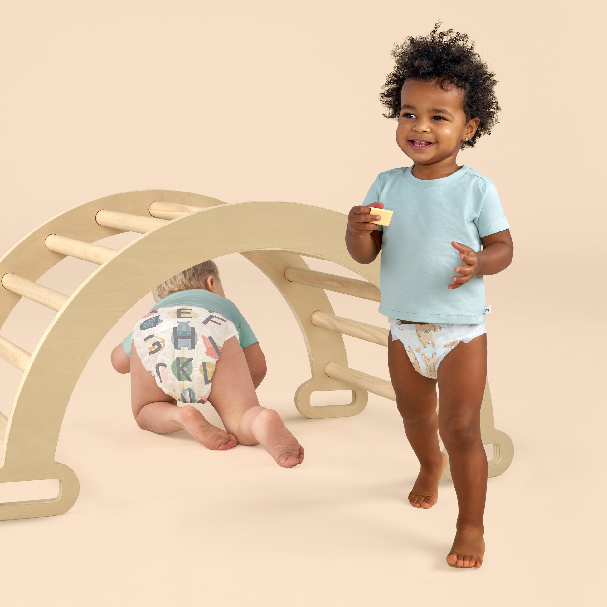 ® Clean Conscious Baby Diapers Size 5 (27+ Lbs), Hypoallergenic and Fragrance Free, 66 Count