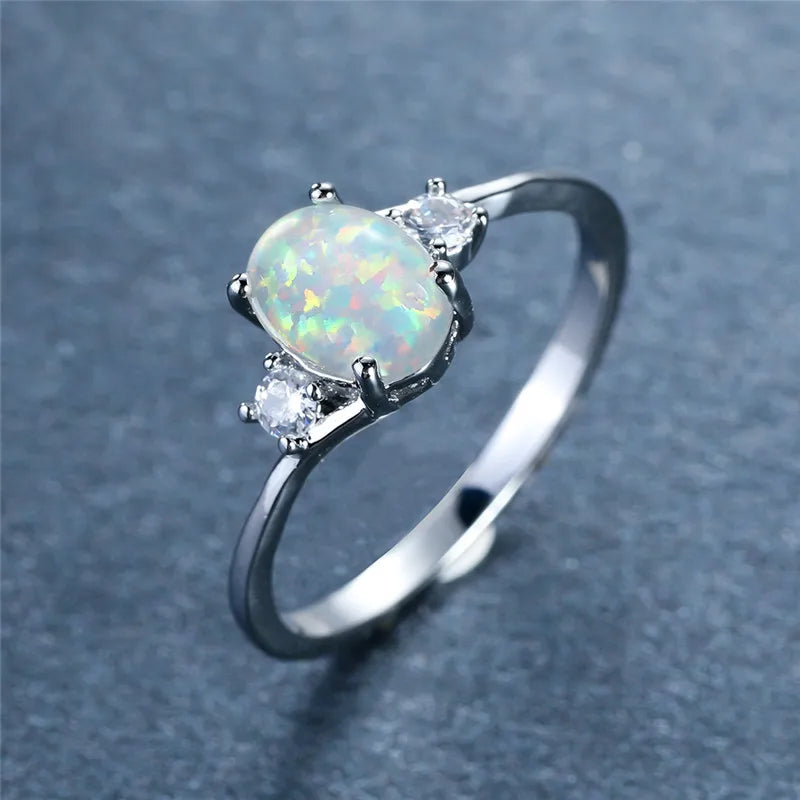 Cute Female White Opal Stone Ring Classic Silver Color Engagement Jewelry Luxury Crystal Oval Wedding Rings For Women
