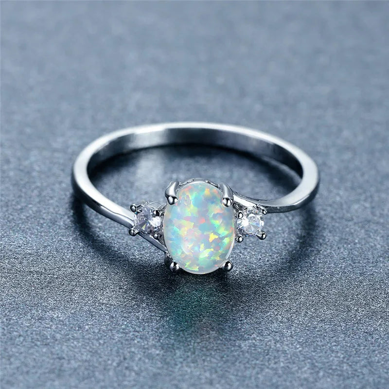 Cute Female White Opal Stone Ring Classic Silver Color Engagement Jewelry Luxury Crystal Oval Wedding Rings For Women