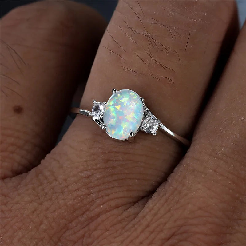 Cute Female White Opal Stone Ring Classic Silver Color Engagement Jewelry Luxury Crystal Oval Wedding Rings For Women