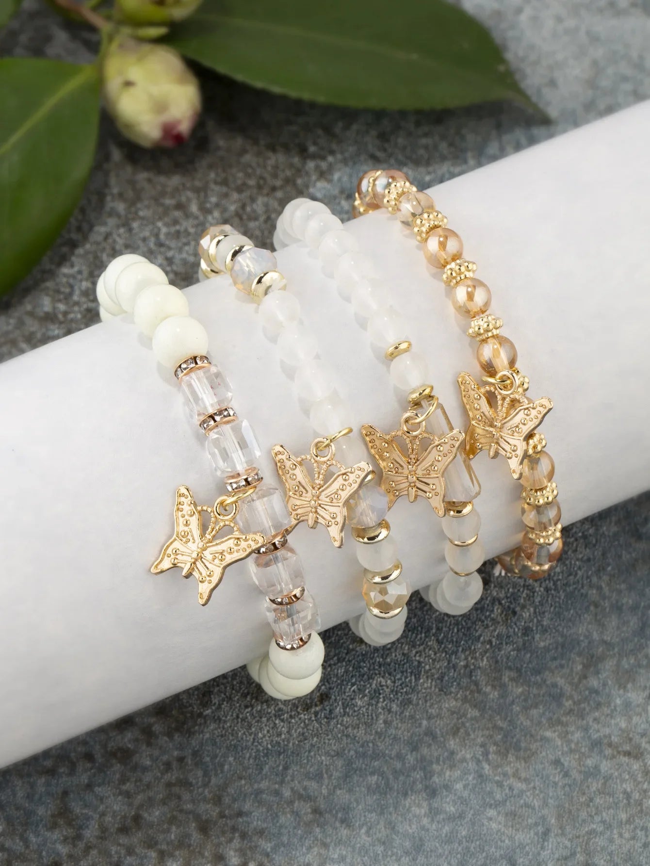 4pcs Trendy Butterfly Beaded Bracelet Set for Women Pink Acrylic Beads Elastic Chain Bangle Female Bohemian Party Jewelry Gift