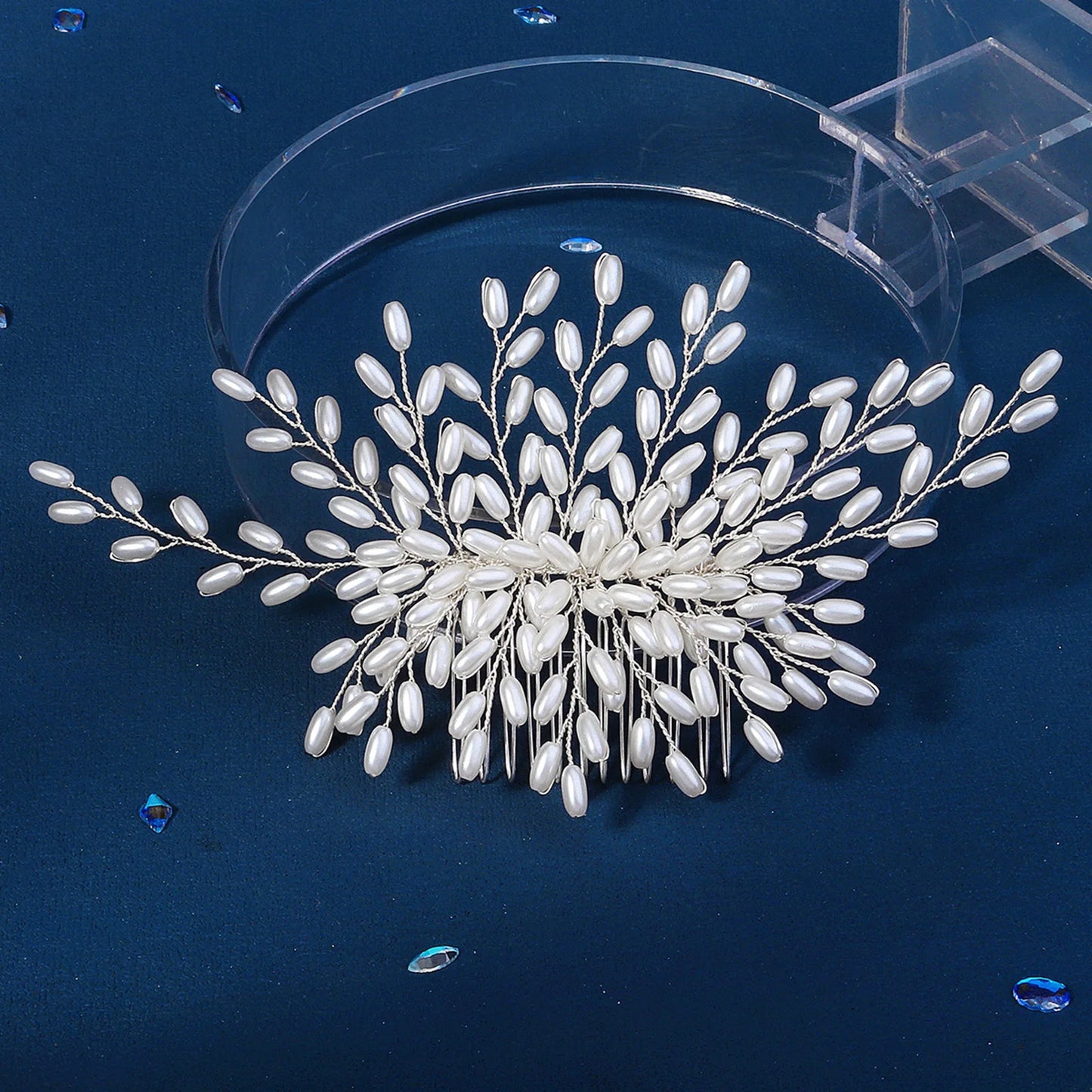 Pearl Flower Hair Comb European Style Tiaras Bride Headdress Pearl Girls Golden Crown Wedding Hair Accessories Party Jewelry