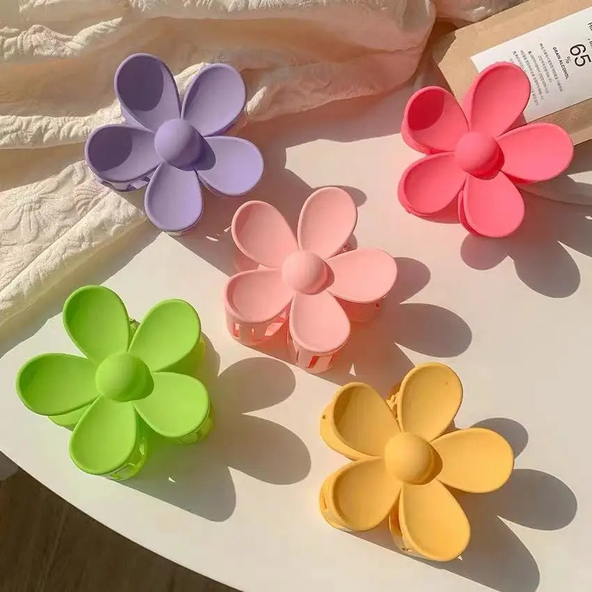 Fashion Cute Hair Clips Women Girl Hair Clip Curly Hair Accessories Summer Flowers Simple Sweet Style Hair Pins and Clips