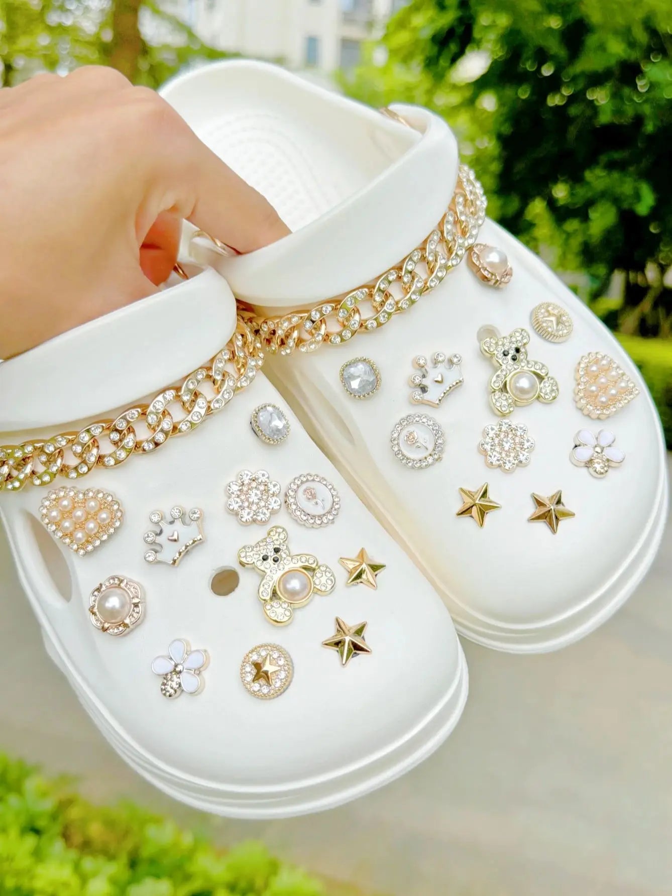24 Sandals Accessories - easy to install detachable DIY accessories, the perfect gift for holiday parties and special occasions