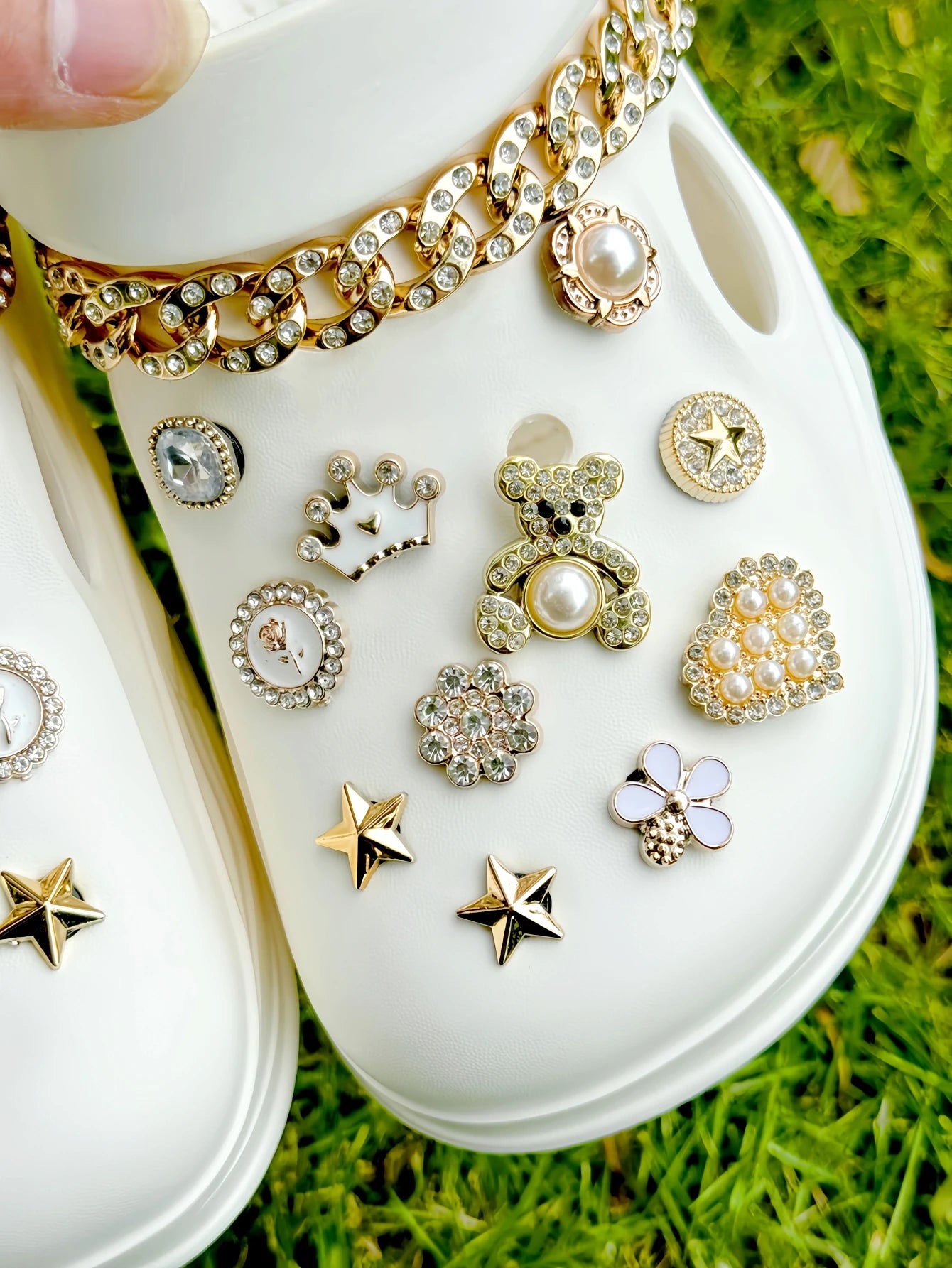 24 Sandals Accessories - easy to install detachable DIY accessories, the perfect gift for holiday parties and special occasions