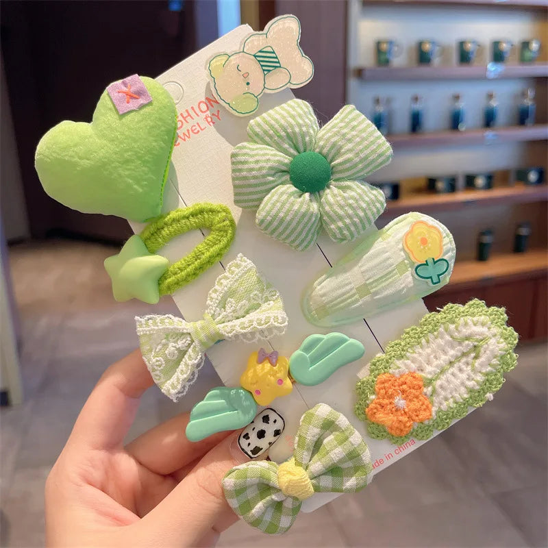 Children's Plush Hair Clip Autumn and Winter Little Girls' Side Barrettes Cute Girls' Baby Headwear 2024 New Hairpins