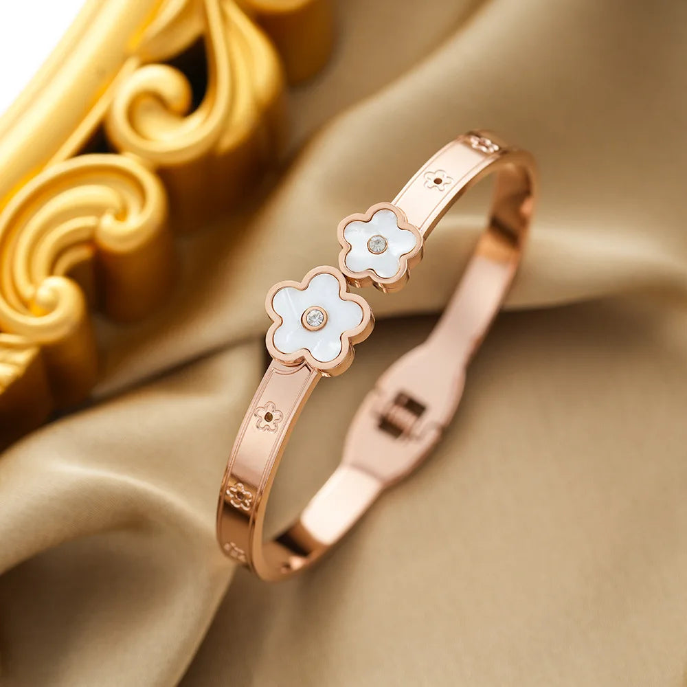 Trendy Simple Shell Flower Bracelets for Women 3 Colors Stainless Steel Can Open Bangles Hand Accessories Jewelry Christmas Gift
