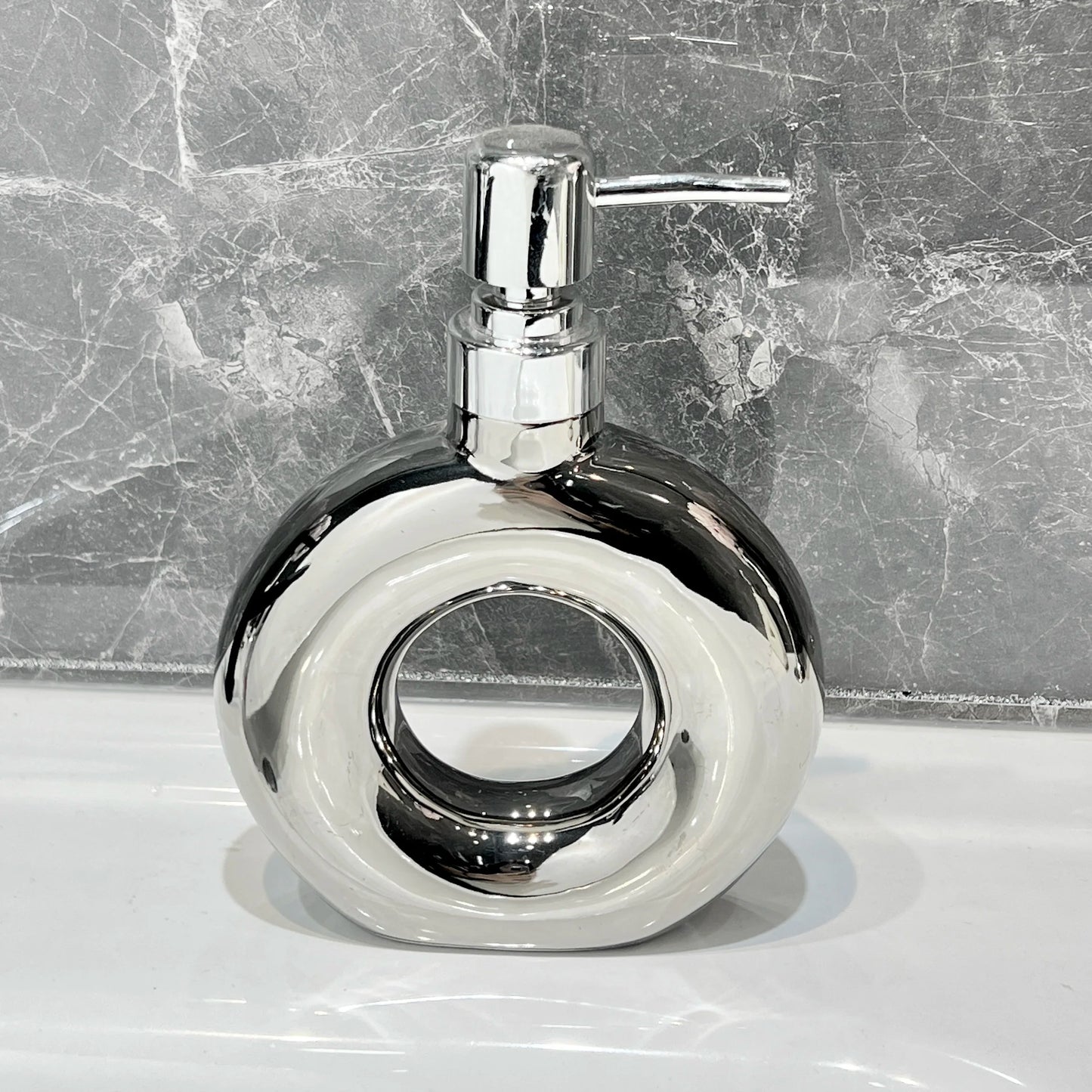 Silver Ceramic Soap Dispenser Abstract Hollow Round Triangle Soap Dispenser Shampoo Moisture Bottling Bathroom Accessories