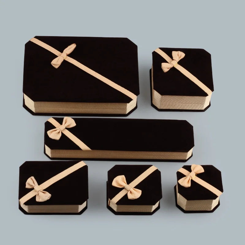 Velvet Jewelry Gift Box for Necklace Rings Pendant Bracelet Elegant Jewelry Packing Case for Festival Birthday Gifts Storage