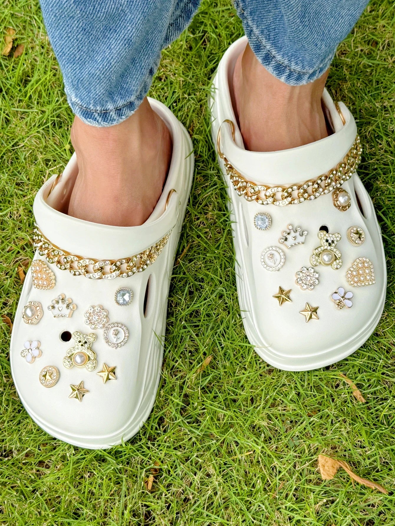 24 Sandals Accessories - easy to install detachable DIY accessories, the perfect gift for holiday parties and special occasions