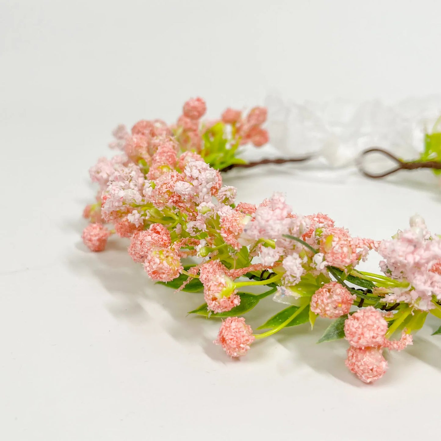 Breathable White Flower Crowns Tiaras Hairbands Romantic Sweet Gardland Women Wedding Hair Accessories for Bride Bridesmaids