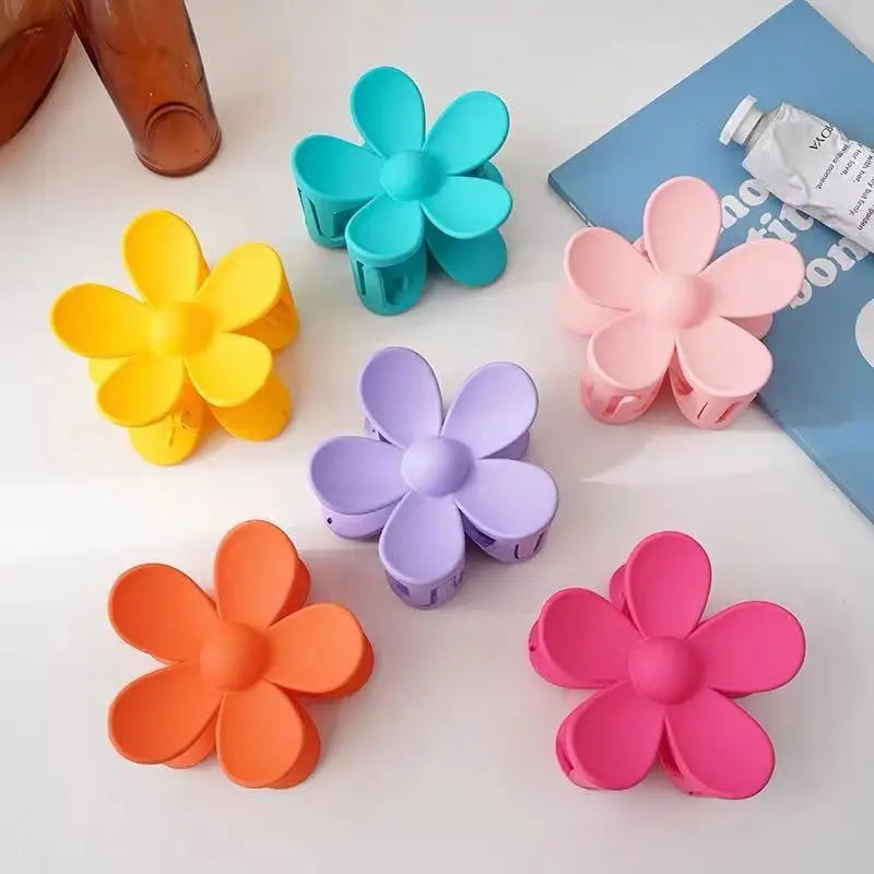 Fashion Cute Hair Clips Women Girl Hair Clip Curly Hair Accessories Summer Flowers Simple Sweet Style Hair Pins and Clips