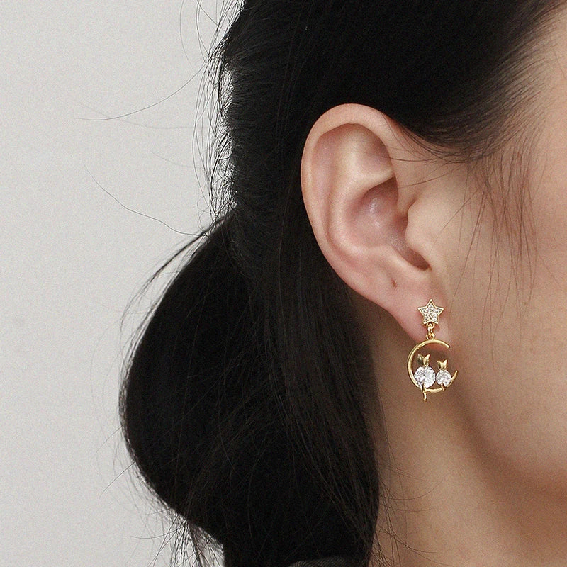 Cute Moon Star Drop Earrings Exquisite Rhinestone Earrings Gold Color Fishtail Mini Earrings Women's Fashion Ear Jewelry Gifts