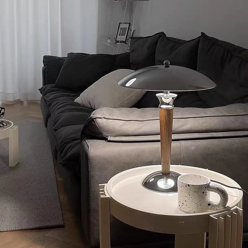 Nordic Retro Wooden Table Lamp Bauhaus Table Lights for Simple Living Room Bedroom Study Bedside Decoration Designer desk lamp