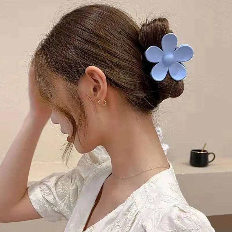 Fashion Cute Hair Clips Women Girl Hair Clip Curly Hair Accessories Summer Flowers Simple Sweet Style Hair Pins and Clips