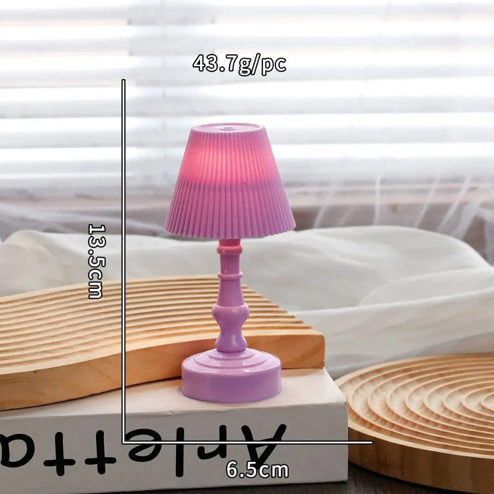 New Creative Table Lamp Retro Photography Prop Bedroom Desk Lamp Warm Light Desktop Ornaments Flower Shape Night Light
