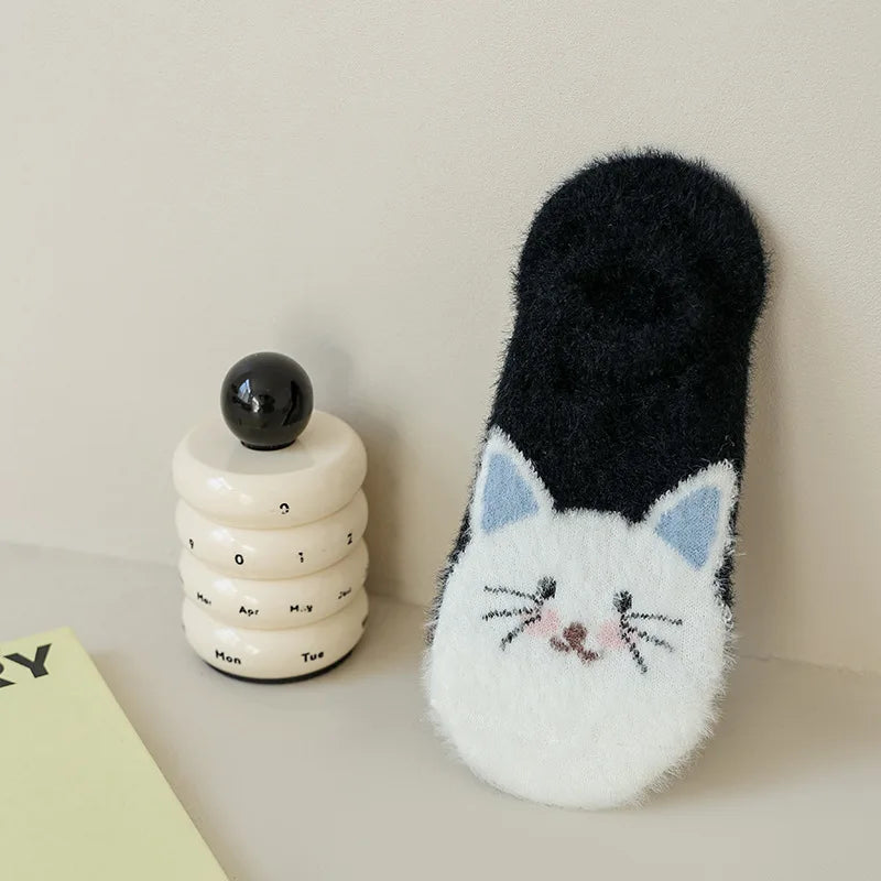 Women Socks Warm Soft Fuzzy Slipper Non-slip Thick Invisible Mink Cashmere Sock Panda Kawaii Ankle Sox High Quality Comfortable