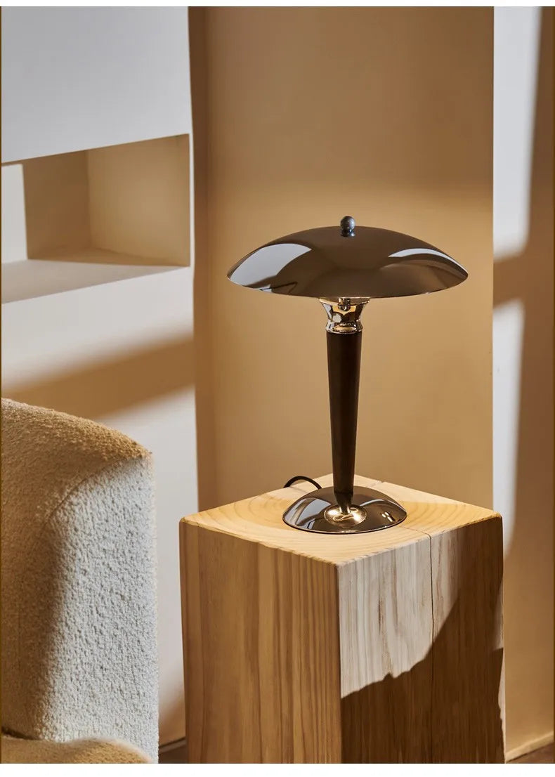 Nordic Retro Wooden Table Lamp Bauhaus Table Lights for Simple Living Room Bedroom Study Bedside Decoration Designer desk lamp