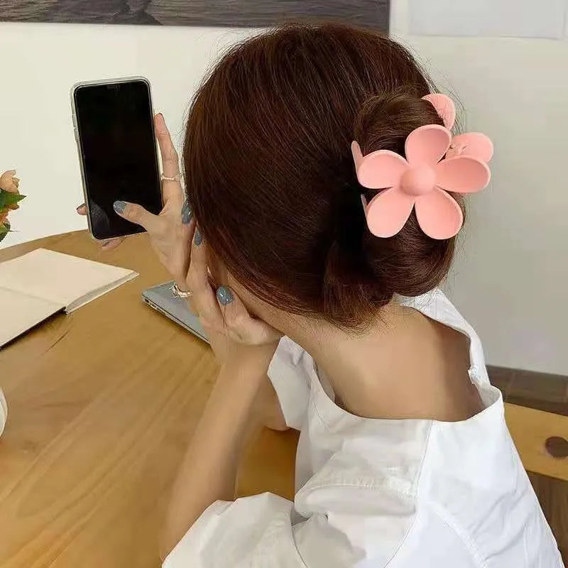 Fashion Cute Hair Clips Women Girl Hair Clip Curly Hair Accessories Summer Flowers Simple Sweet Style Hair Pins and Clips