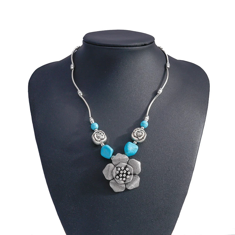 Fashion Choker Necklaces for Women Female Metal Round Vintage Statement Necklace Girls Party Holiday Jewelry Gifts