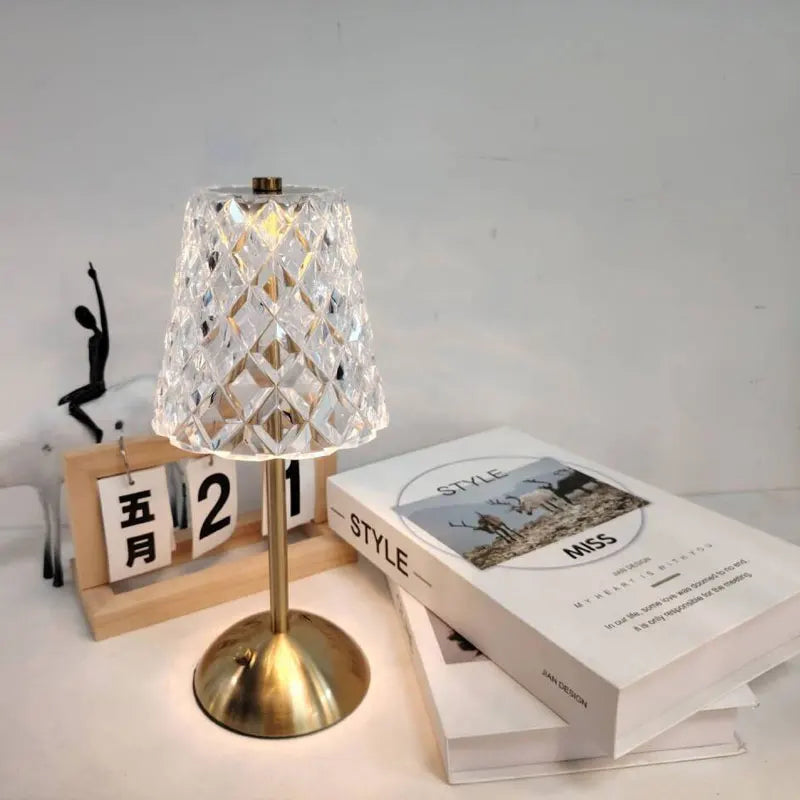 Luxury Decorative Table Lamps Retro Crystal Table Lamp Rechargeable Touch Bedside Lamp Bedroom Bedside Night Lamp Dining Room