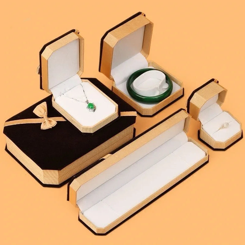 Velvet Jewelry Gift Box for Necklace Rings Pendant Bracelet Elegant Jewelry Packing Case for Festival Birthday Gifts Storage