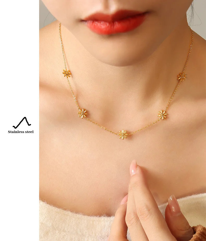 Fairy Chic Daisy Design Titanium Gold Plated Necklace No Fade Influencer Style