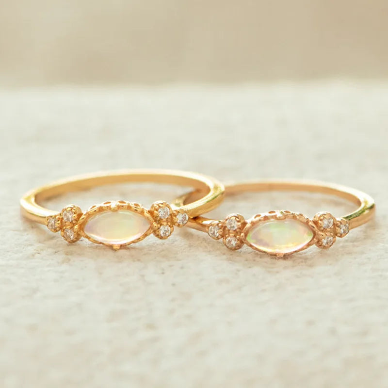Stylish, romantic and chic Opal women's rings, the perfect piece of jewelry for an engagement or wedding