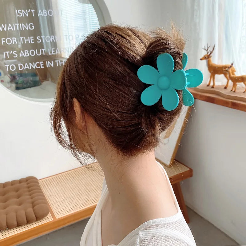 Fashion Cute Hair Clips Women Girl Hair Clip Curly Hair Accessories Summer Flowers Simple Sweet Style Hair Pins and Clips