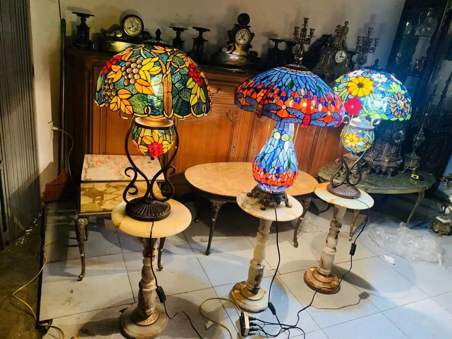 30-Inch  Table Lamp Traditional American Style Living Room Bedroom Study Lamp Luxurious Villa Hotel Stained Glass Lamp