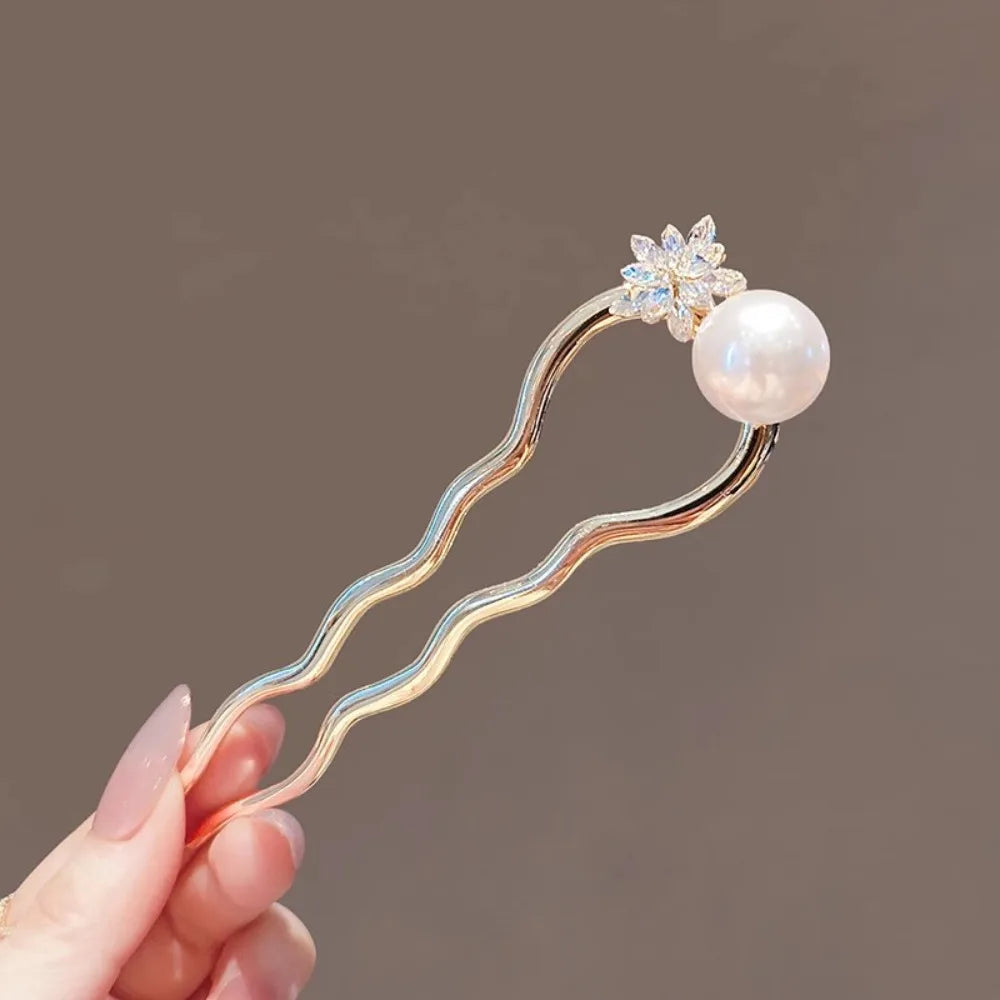 1pc Exquisite Fashion Pearl Snowflake Hairpin Antique Yet Modern Coiled U-Shaped Hairpin Insert Elegant Hair Accessory