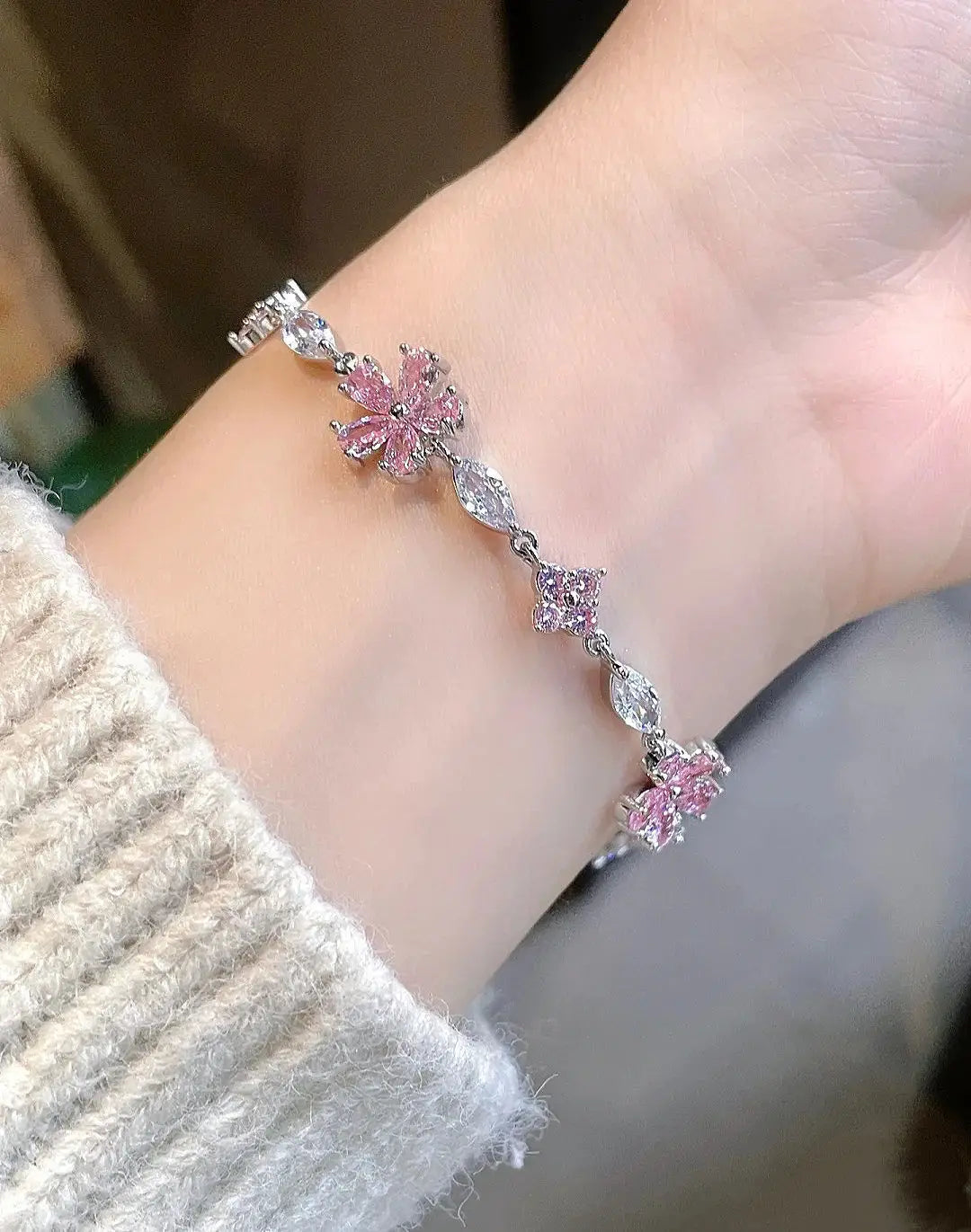 Sweet Fairy Pink Crystal Zircon Sakura Flowers Bracelet for Women Exquisite Cherry Blossom Bracelets Girls Jewelry Gifts