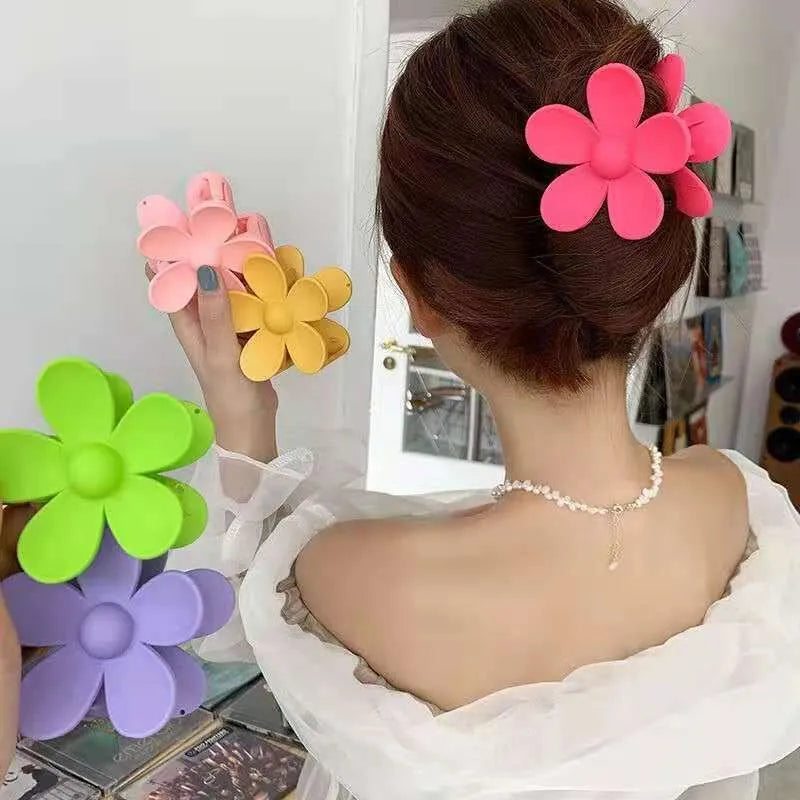 Fashion Cute Hair Clips Women Girl Hair Clip Curly Hair Accessories Summer Flowers Simple Sweet Style Hair Pins and Clips