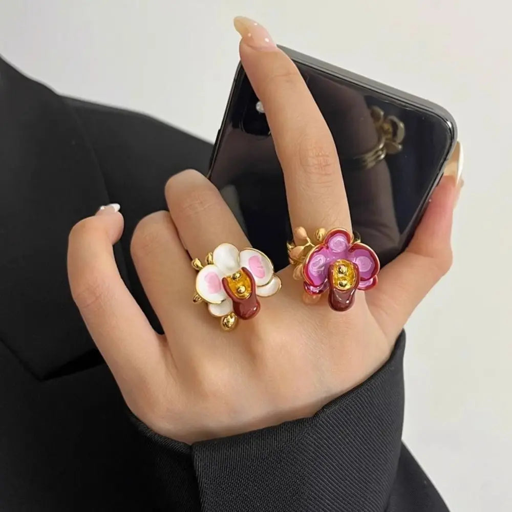 Sweet Drip Oil Flower Ring Butterfly Orchid Ins Style Enamel Finger Ring Trendy White Iris Flower French Irregular Ring Girls