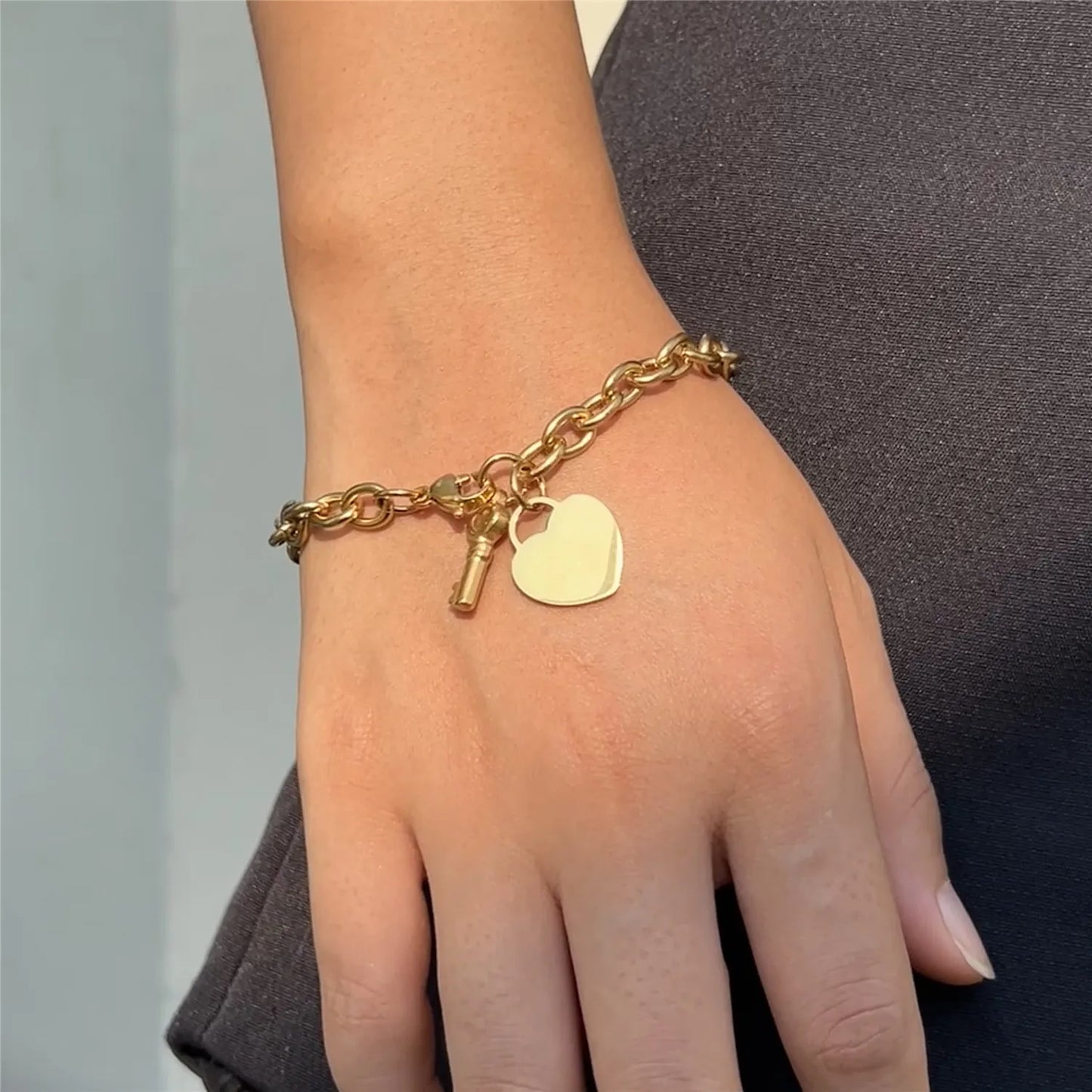 Trendy Stainless Steel Bracelets With Hearts Charm Bracelets New Fashion Key Jewelry Gifts