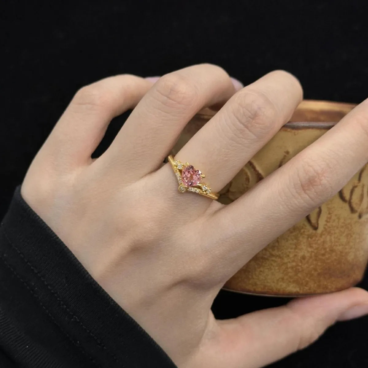 Fairy Wind Powder Love Crown Ring Exquisite Zircon Jewelry Versatile Light Luxury High-end Jewelry Temperament Commute