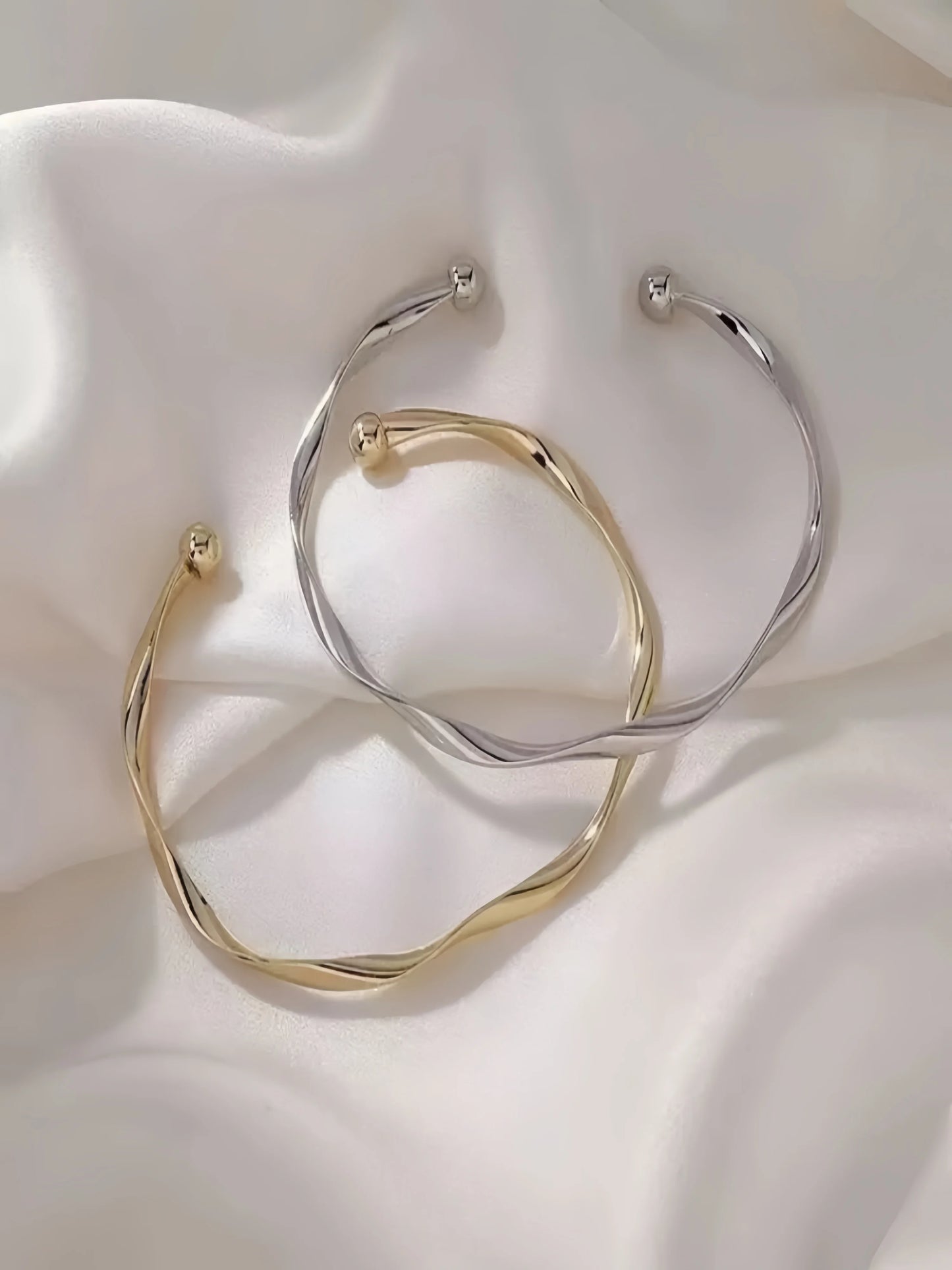 2025 New Fashion Creative Unique Design Style Minimalist Geometric Bending Shape Adjustable Bracelet, Suitable For Mothers to Se