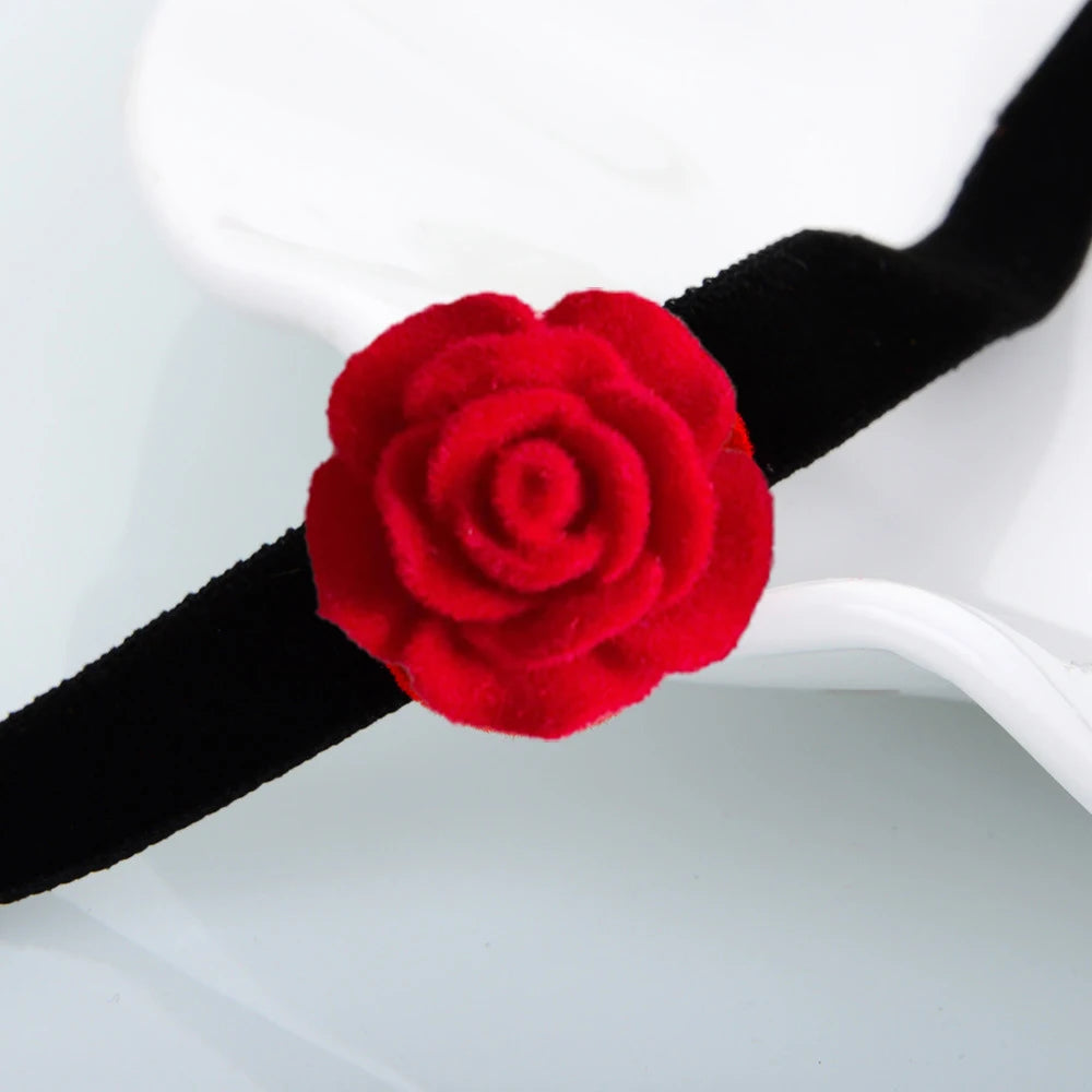Girls Small Flower Rose Necklace Sexy Lace Choker Collar Jewelry for Women Retro Dinner Party Neck Band Short Chain Necklaces