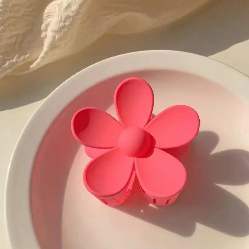 Fashion Cute Hair Clips Women Girl Hair Clip Curly Hair Accessories Summer Flowers Simple Sweet Style Hair Pins and Clips