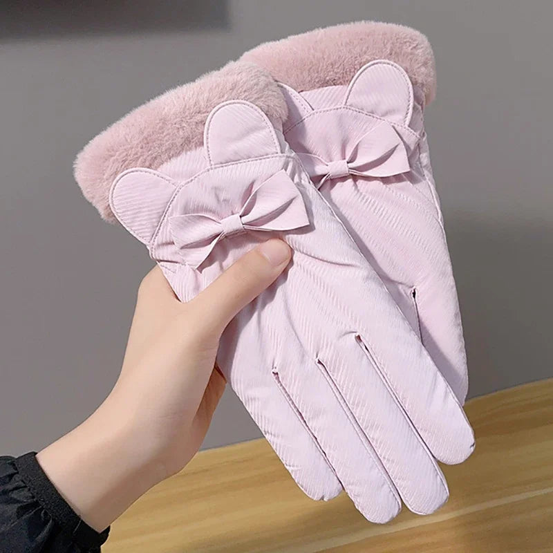 Women's Gloves - Warm, Waterproof & Touchscreen Compatible for Winter Outdoor Activities