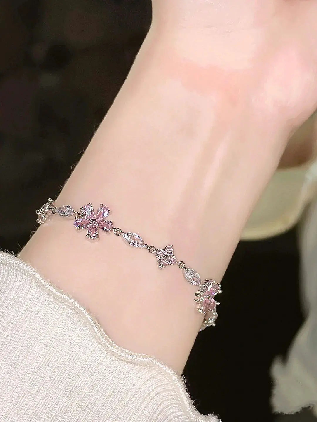 Sweet Fairy Pink Crystal Zircon Sakura Flowers Bracelet for Women Exquisite Cherry Blossom Bracelets Girls Jewelry Gifts