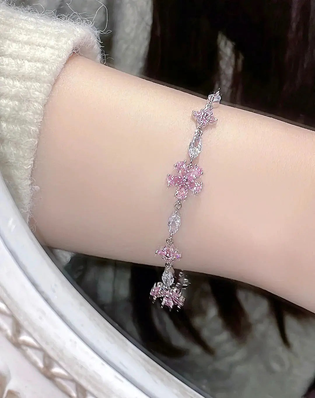 Sweet Fairy Pink Crystal Zircon Sakura Flowers Bracelet for Women Exquisite Cherry Blossom Bracelets Girls Jewelry Gifts
