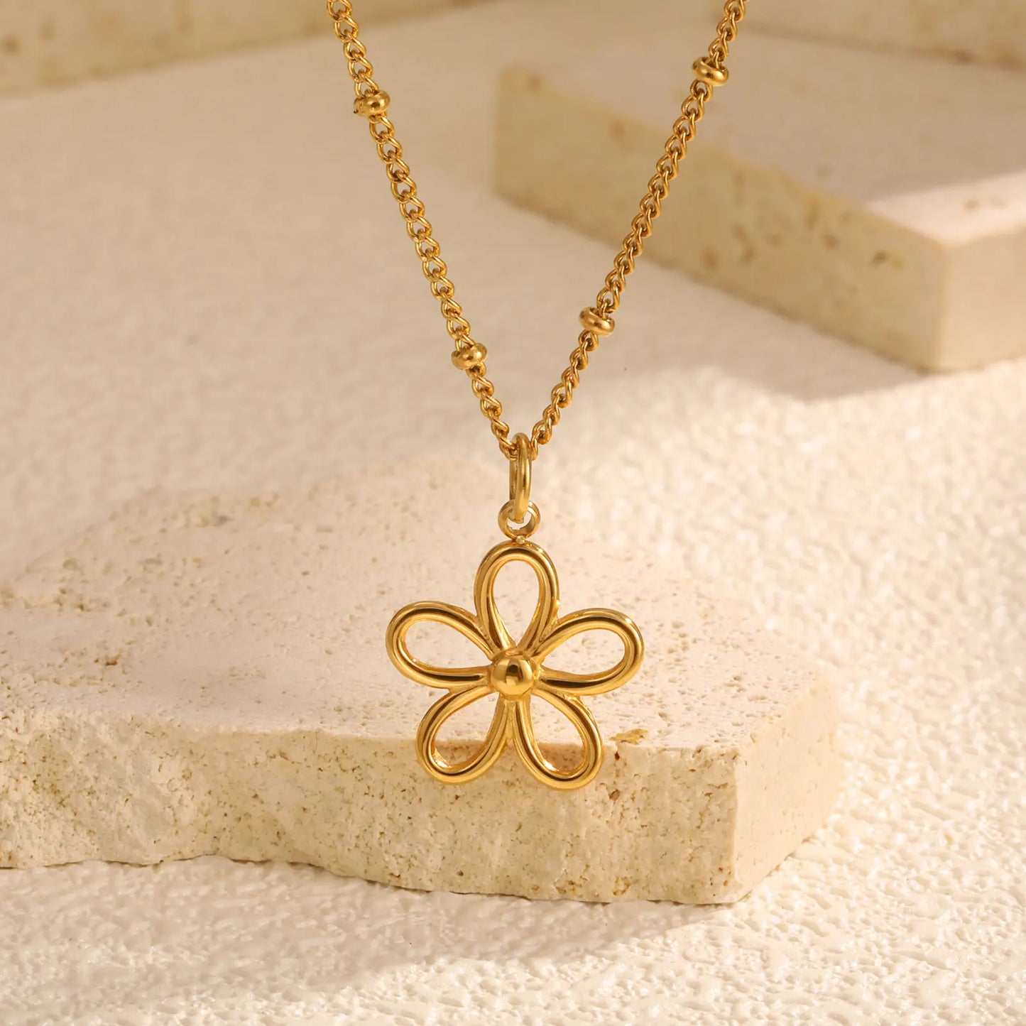 Fashion Flower Bracelet for Women,Gold Plated Stainless Steel Chain Bracelets,Set Charms Jewelry Accessories Gift