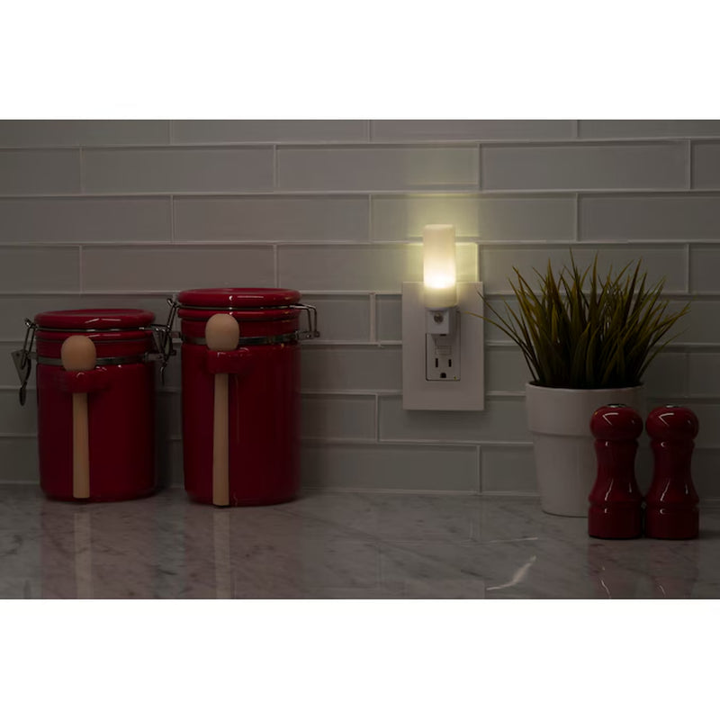 4 -Pack Value Pack White LED Auto On/Off Night Light