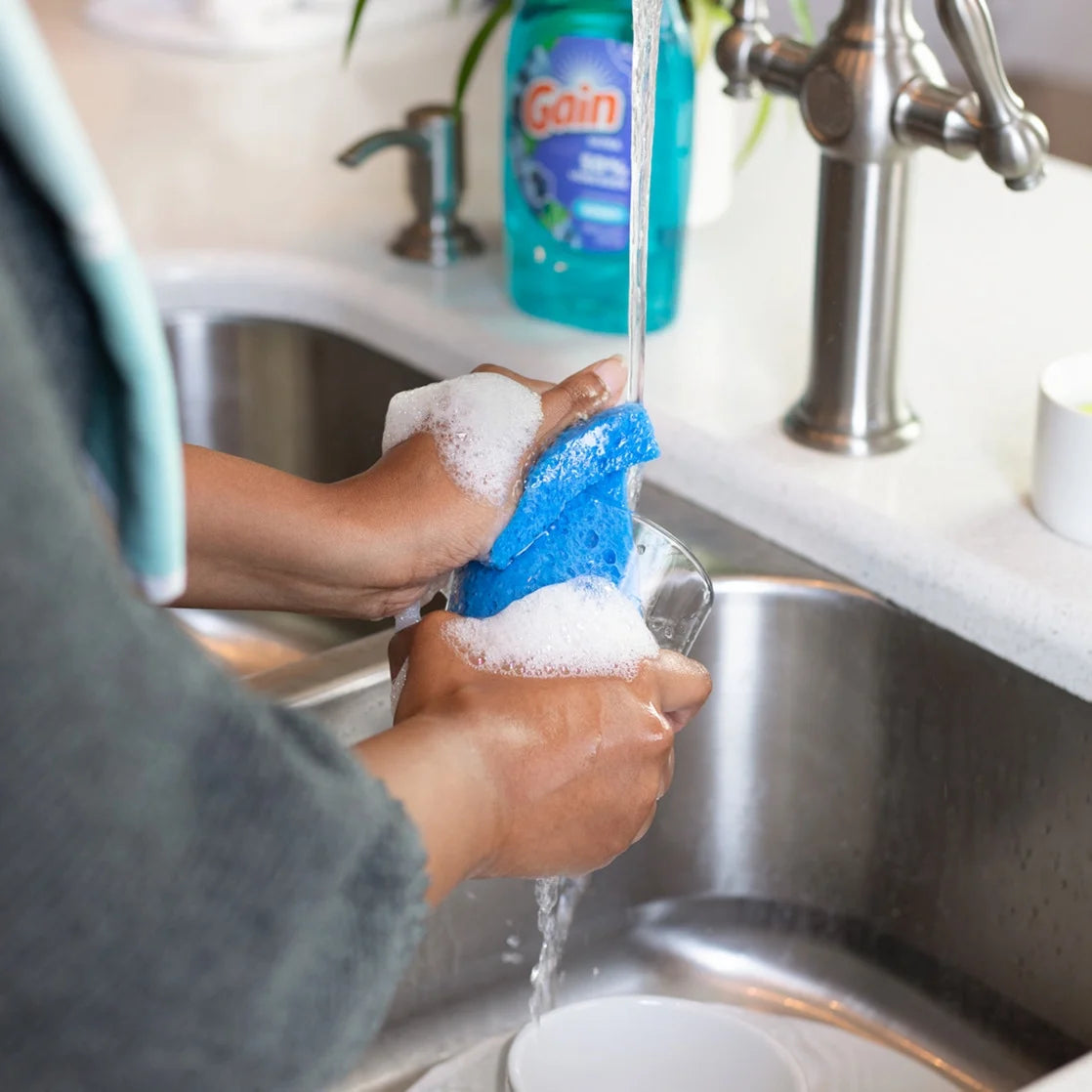 Ultra Dish Washing Liquid Dish Soap, Honey Berry Hula Scent, 90 Fl Oz.