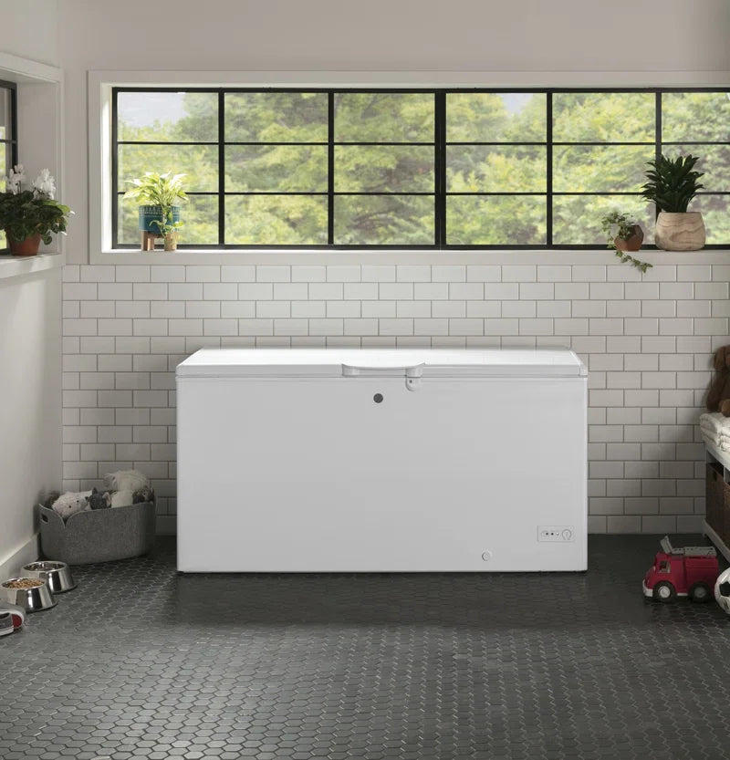 GE Garage Ready 15.7 Cu. Ft. Chest Freezer